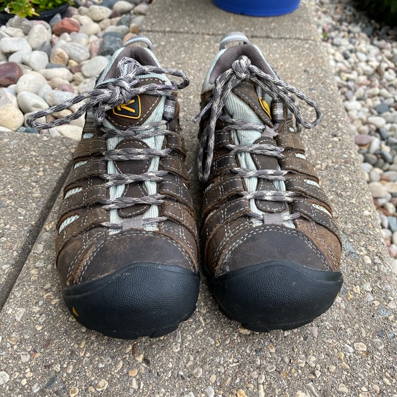 Keen Steel Toe Hiking Shoes - Women’s size 6 - Picture 7 of 8